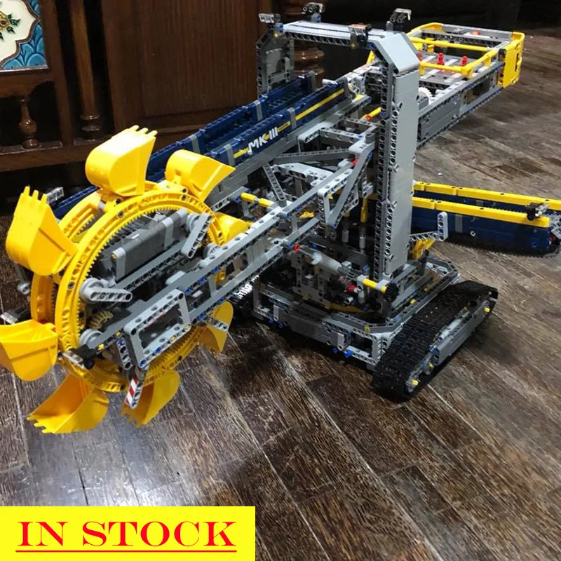 

20015 In Stock Technic series Bucket Wheel Excavator 3929Pcs Building Blocks Bricks Toys compatible with 42055