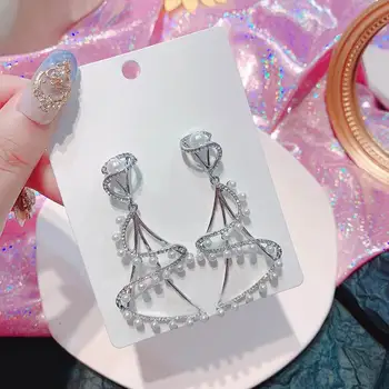 

Big Arc Twist Geometric Drop Dangle Earrings For Women 2020 New Jewelry Rhinestone Pearl Paved Statement Earrings Wholesale