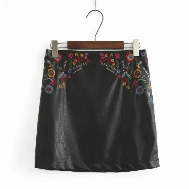 

2017 Spring And Summer WOMEN'S Dress PU Leather Embroidery Skirt Embroidered Leather Short Skirt 8205