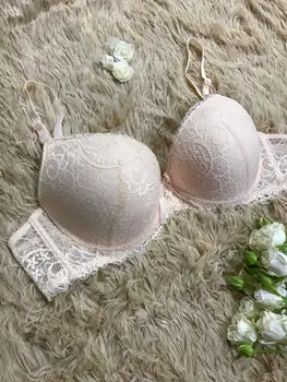 

Bra, bra, lace