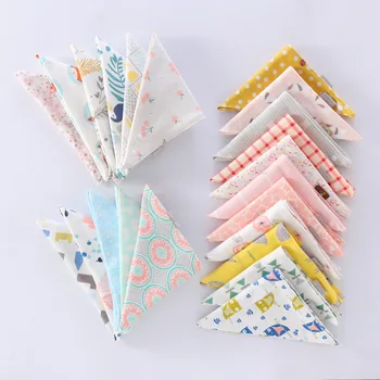 

Super Quality Baby Bandana Bibs Triangle Baby Bibs Cotton Cartoon Newborn Slabber Babero Feeding Eating Burp Cloths Accessories