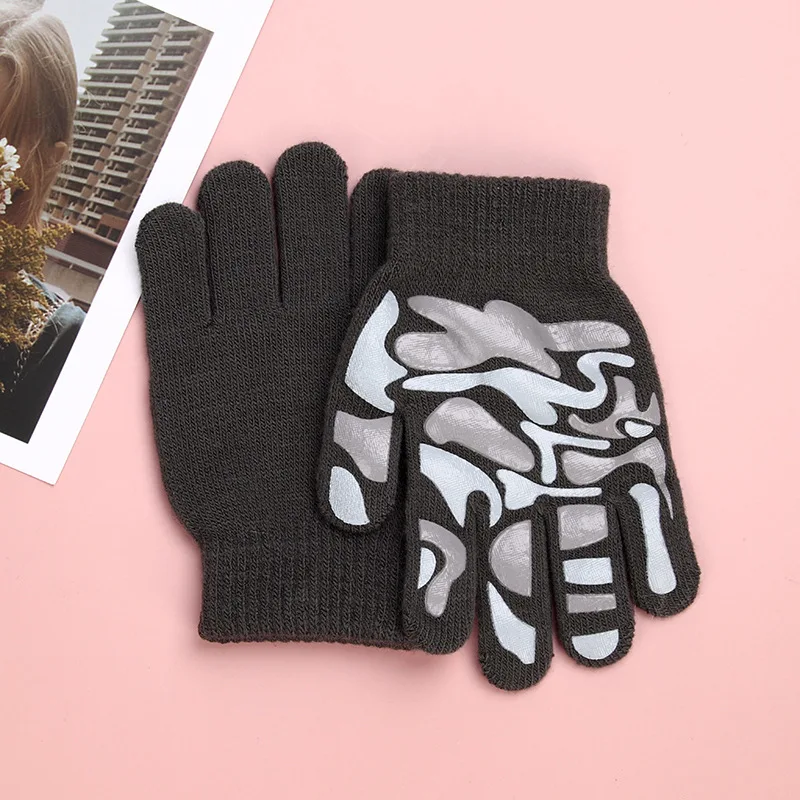 5-11 Year Children Winter Warm Knit Gloves Camouflage Color Anti-slip Gloves Children Outdoor Sports Gloves Mittens