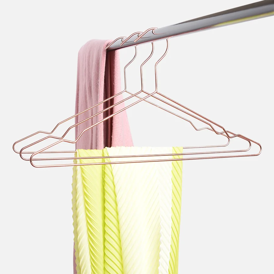 

Northern Europe INS Rose Gold Clothes Hanger Iron Art Metal Clothes Rack Sub-Copper Home Simple Anti-Slip Hanger