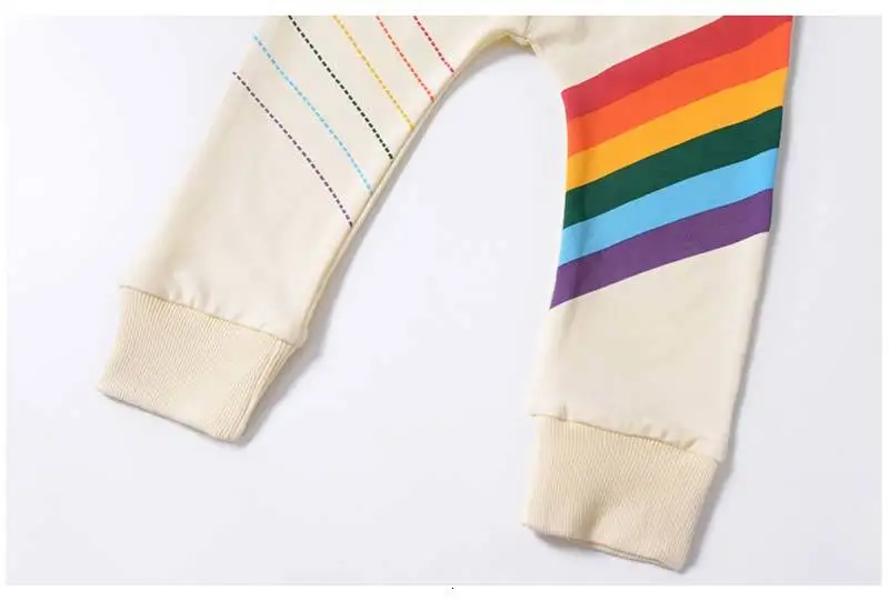 9418866571_816953064