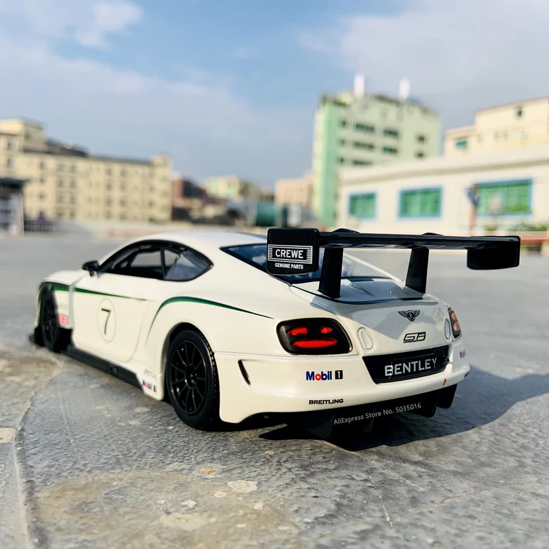 Bburago 1:24 Bentley Continental GT3 модель автомобиля из сплава декоративная коллекция