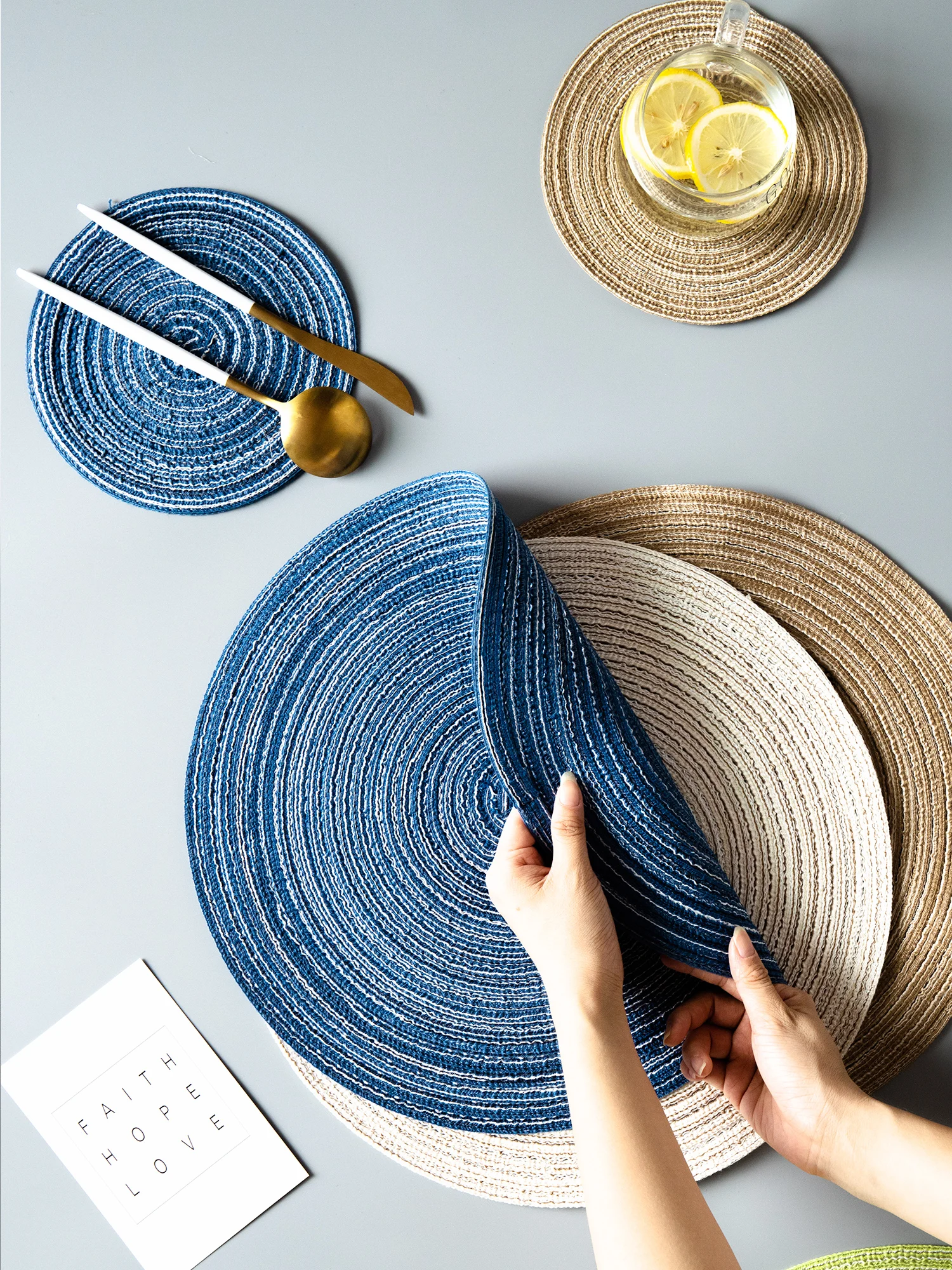

4PCS individual table mat Anti Slip Drink Coasters Insulated Solid placemat Linen Non Slip Ramie Mat Kitchen tool for Home Decor