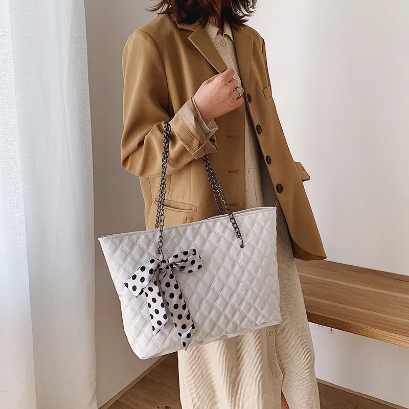 

Micro Hot Selling Chain Bright Surface Rhombus Large Bag Europe And America Fashion Handbag Large Capacity Pu Single-shoulder Ba