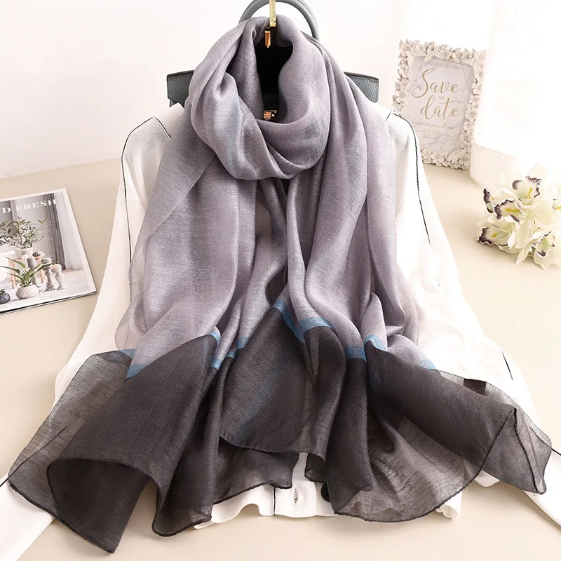 11768140701_2070773686