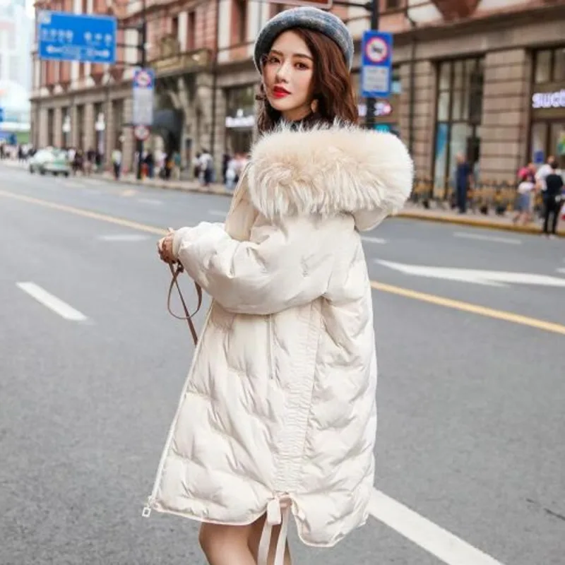 Goede Kunstmatige Haar Kraag Borduurwerk Donsjack Vrouwen Solid Winter Lange Jas Met Boog Manteau Femme Hiver Kleding Plus Size Parker