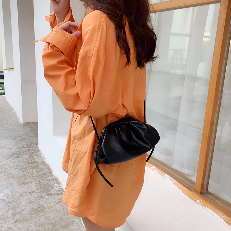 Women Simple Dumplings Messenger Bag New Fashion Clip Bags Women's Crossbody Bag Fold Shoulder Bags Tide Handbag Clutch Bag