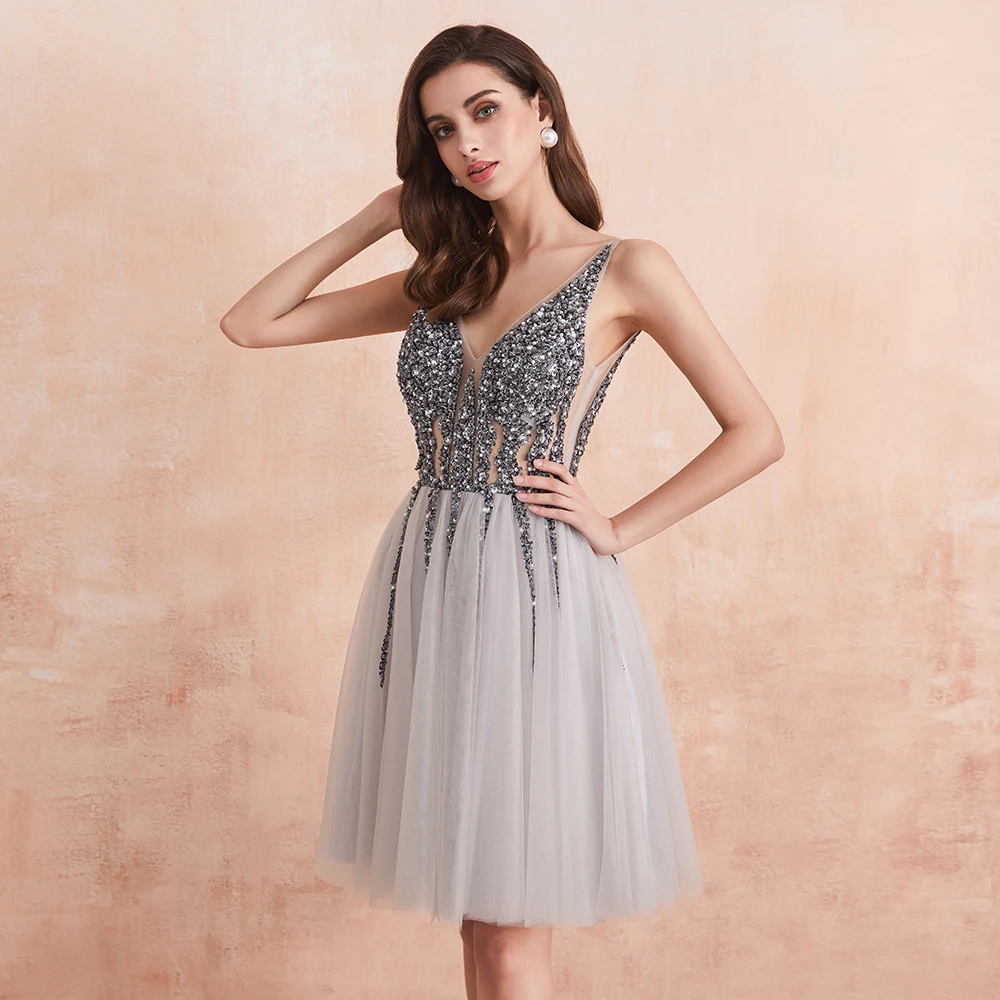 Sparkle Crystal Beaded Short Cocktail Dresses Gray Homecoming Dress Double V-Neck Sexy Shiny Mini Prom Gown robe de cocktail