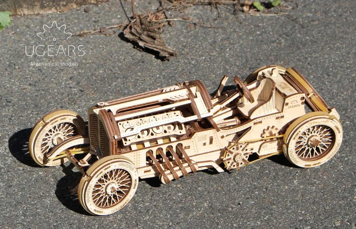 Сборная модель Спорткар U-9 Гран-при UGEARS