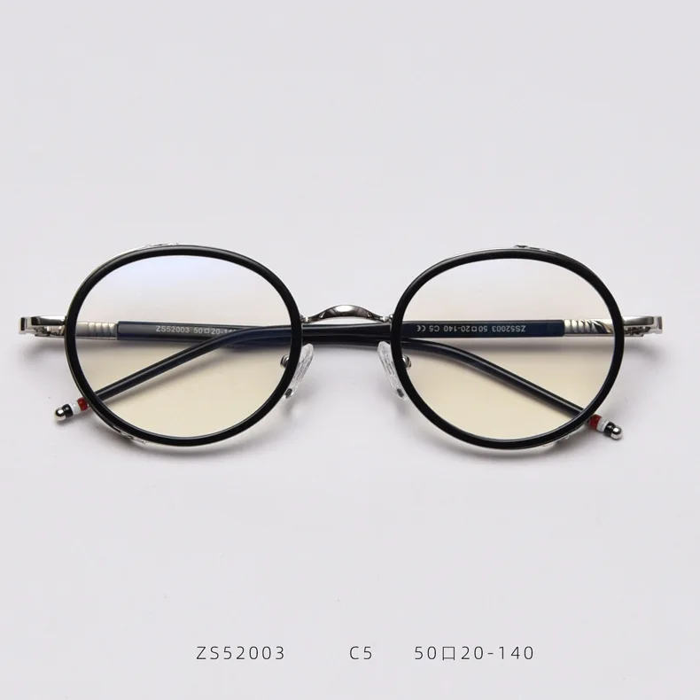 12647280130_1344152070 (1)