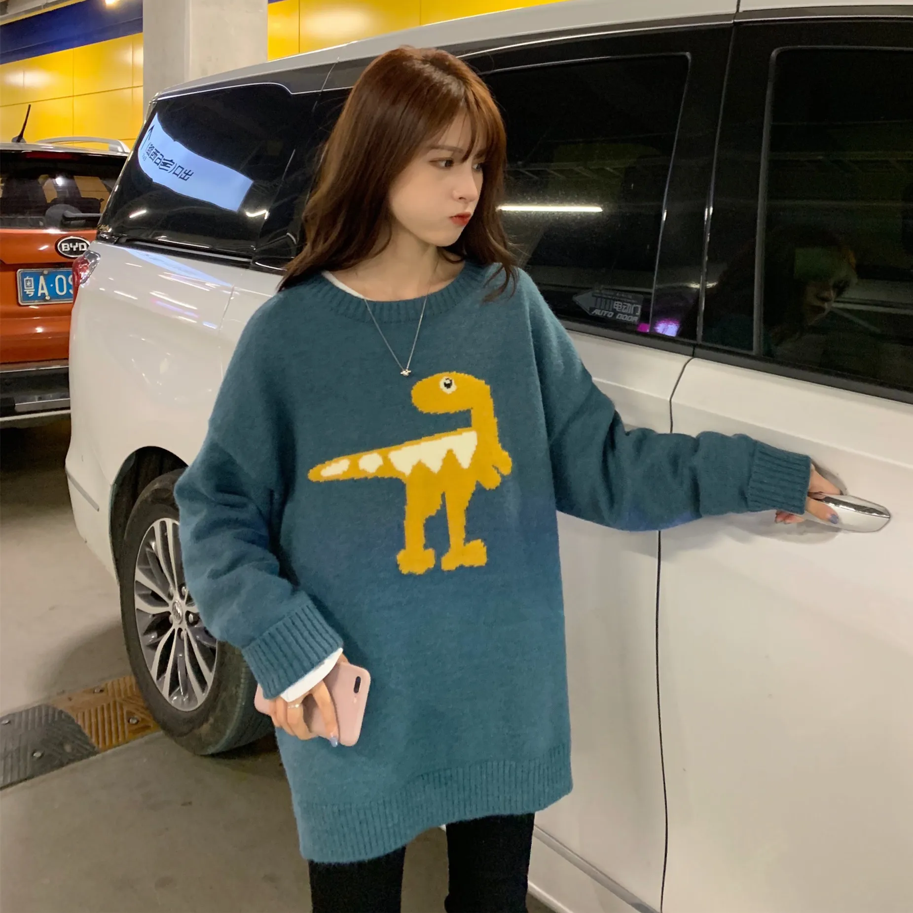 

Korean women's 2019 new listing loose retro cute lazy wind ageing cartoon pattern jacquard round neck pullover sweater women