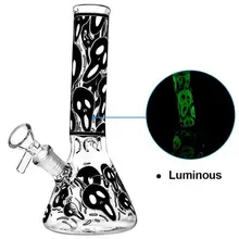 Design de crâne effrayant, brille dans la nuit, décor de maison en verre, accessoires portables faits à la main, soudage manuel, jouet Borosilicate