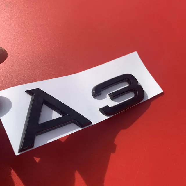 Автомобильная эмблема значок на багажник Стикеры для Audi Яркий глянцевый черный 1,8 т 2,0 2,4 2,5 2,8 3,0 Т 3,2 3,6 4,2 A3 A4L A5 A6L A7 A8L Q3 Q5 Q7 - Цвет: A3