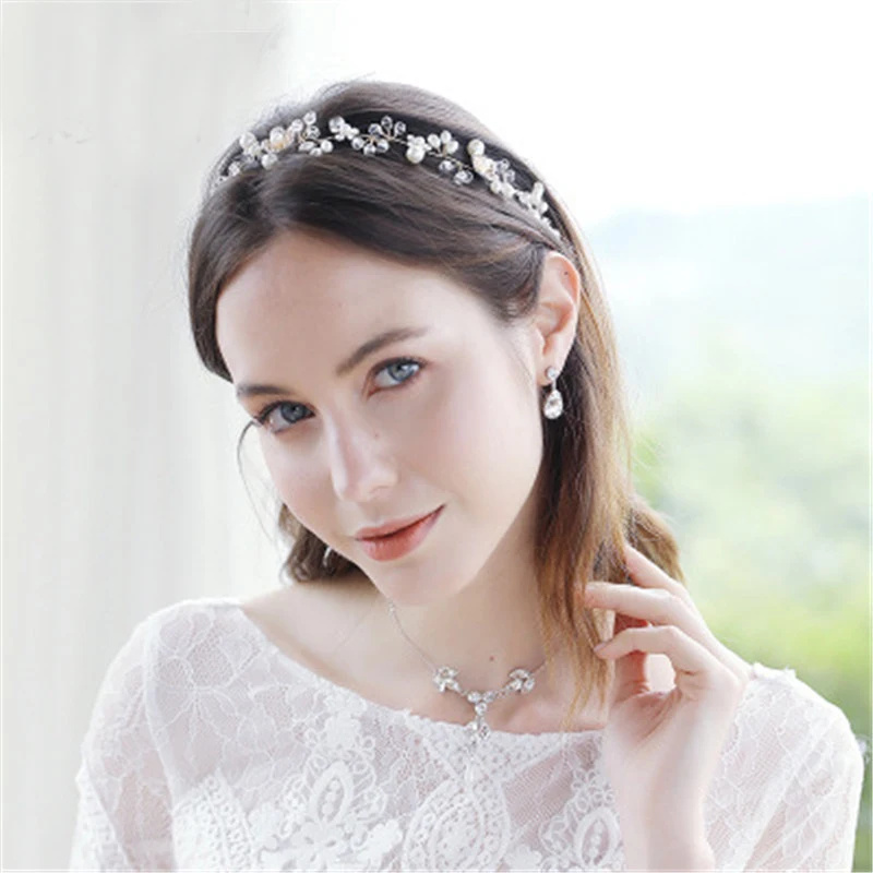 

Hot Pearl Bridal Flower Jewelry Wedding Accessories Ribbon Bridal Hair Clip Bride Comb Headdress Handmade Girls Circle Headpiece