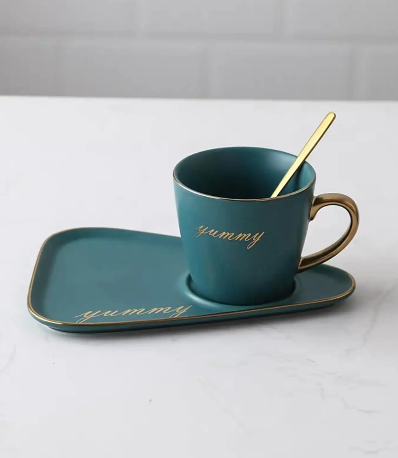 green set C Скандинавская керамическая кофейная чашка с ложкой и блюдцем, набор креативных европейских роскошных чашек для завтрака, закусок, послеобеденного чая, набор посуды с поддоном - Цвет: green set C