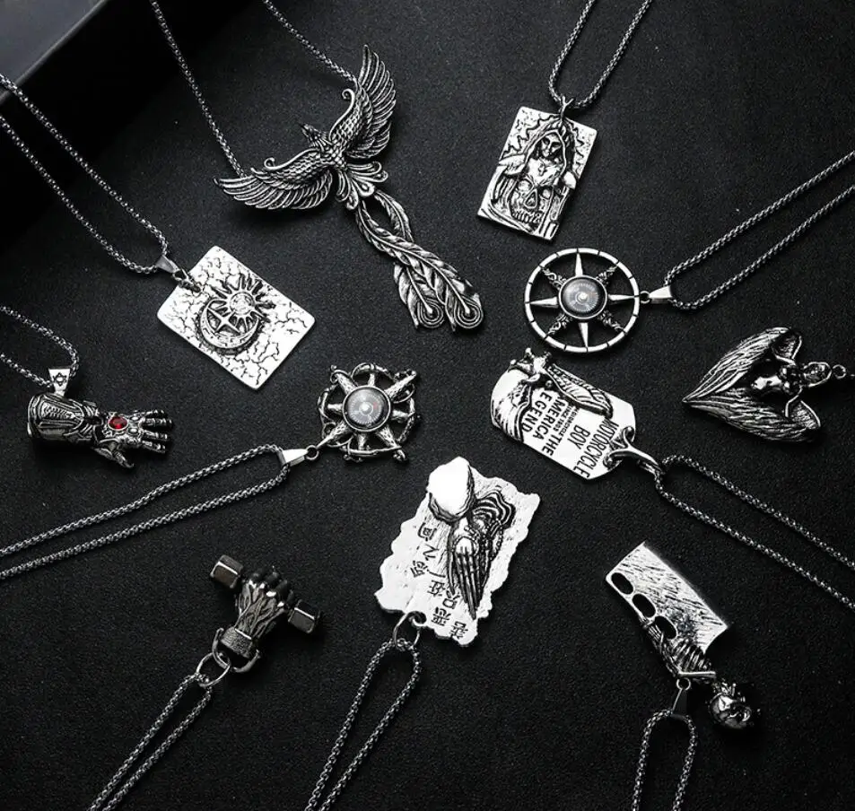 

2019 Inspirational Lovers' Necklace Unisex Fashion Simple Wild Skull Necklace Pendant Jewelry Halloween Christmas Gift