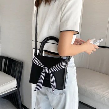 

Korean style small bag handbag 2020 new fashion silk scarf messenger bag wild broadband bucket bag