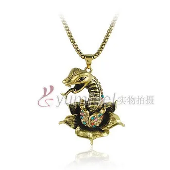 

United States to restore ancient ways snake pendant necklace flower long metal colorful sweater snake chain necklace