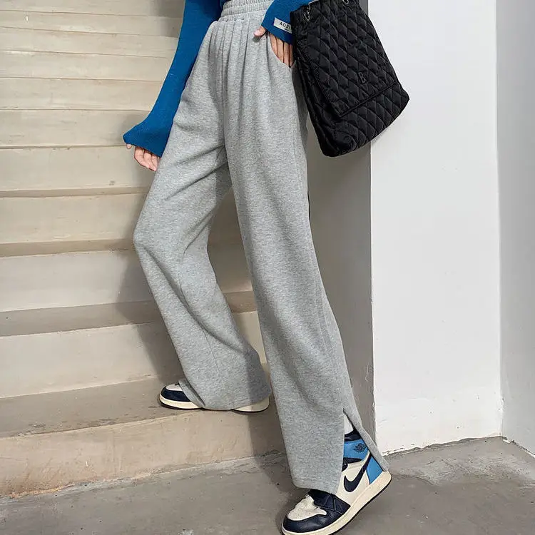 Рисунок 4 - Спортивные штаны женские