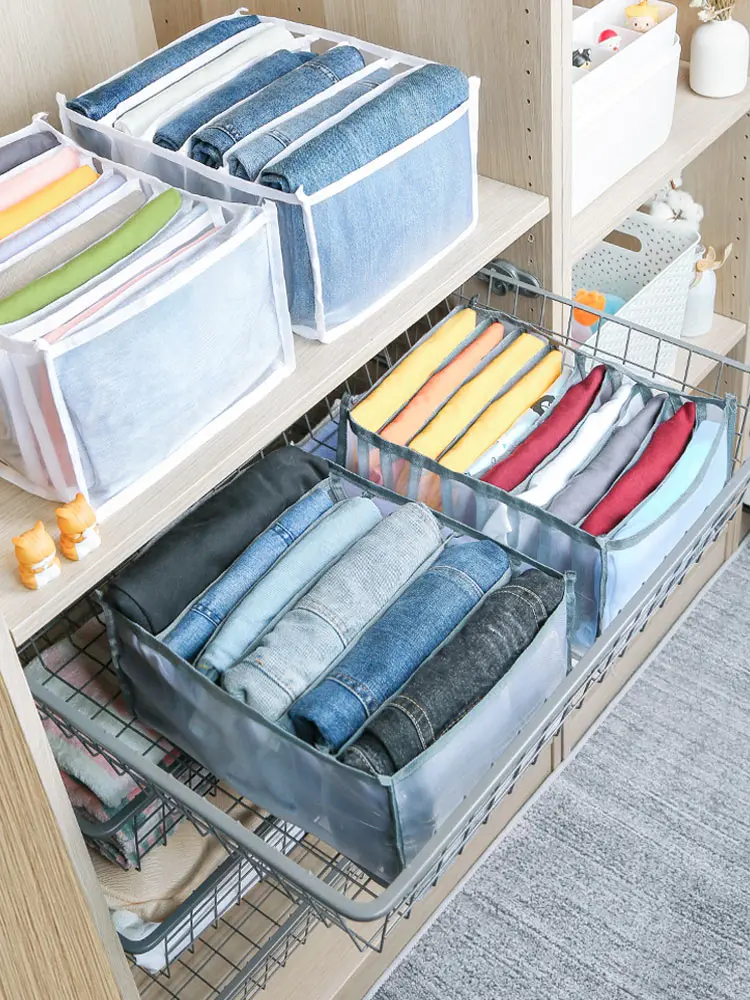 Ящик с вещами. Хранение вещей. Хранение футболок. Органайзеры икеа komplement. Организация пространства мари кондо.