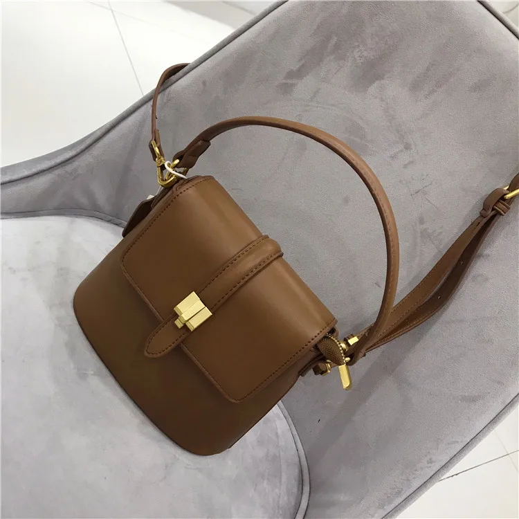 

Women Small Square Bag Ladies Handbag Retro Shoulder Bags Messenger Bag Mobile Phone Packet Tote Bags for Women