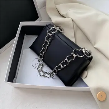 

Small Bag Women 2020 New Summer Fashion Solid Color Trend Lady Clutch Bag Casual Shoulder Phone Bag Messenger Tide Bag Black