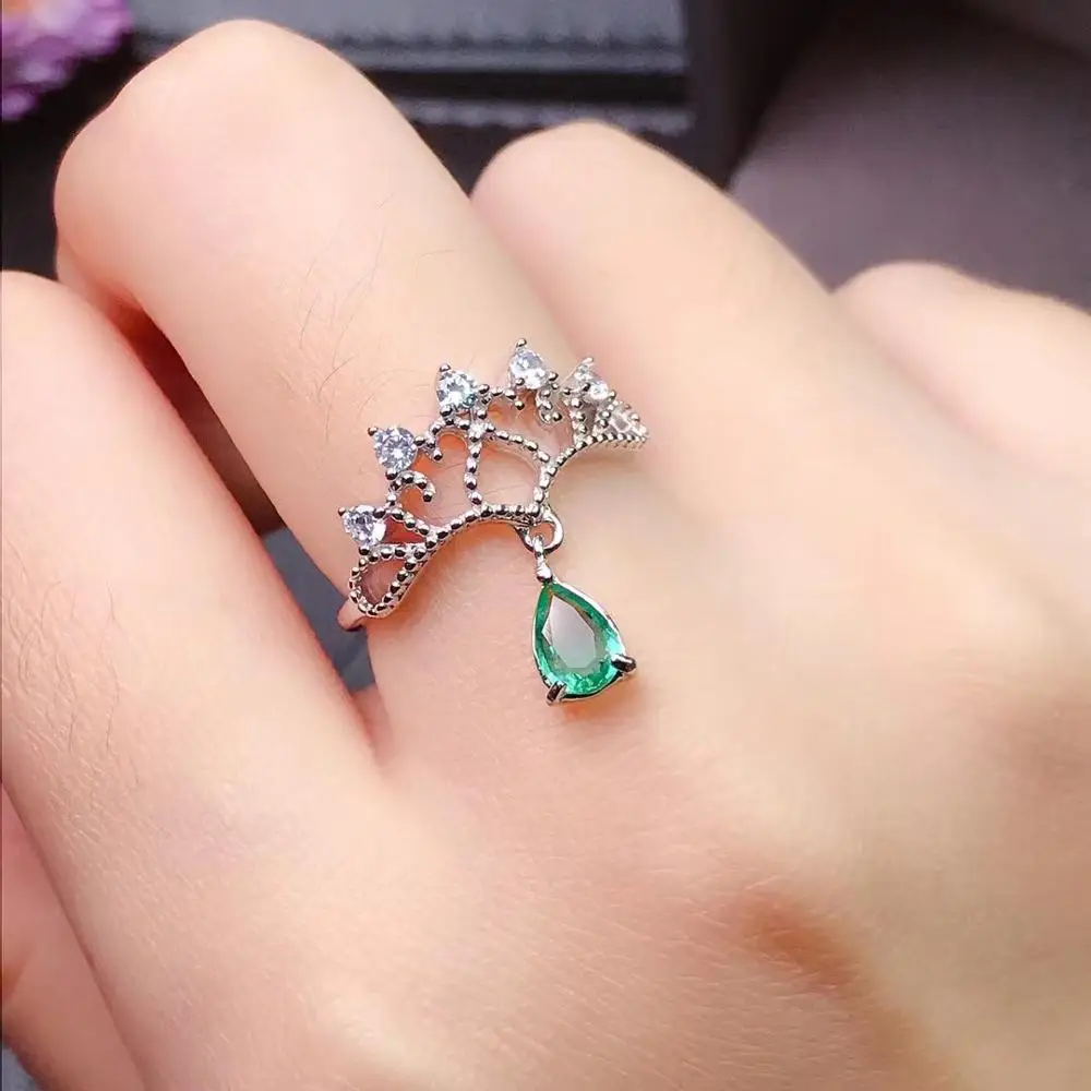 

Women's new ring natural emerald ring 925 silver simple design fresh and lovely style
