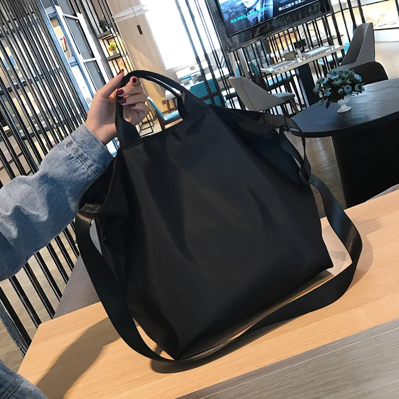 

2020 Large Capacity Short-Distance Travel Bag Nylon Fashion Fitness Yoga Bag College Style Casual Shoulder Bag tote bag