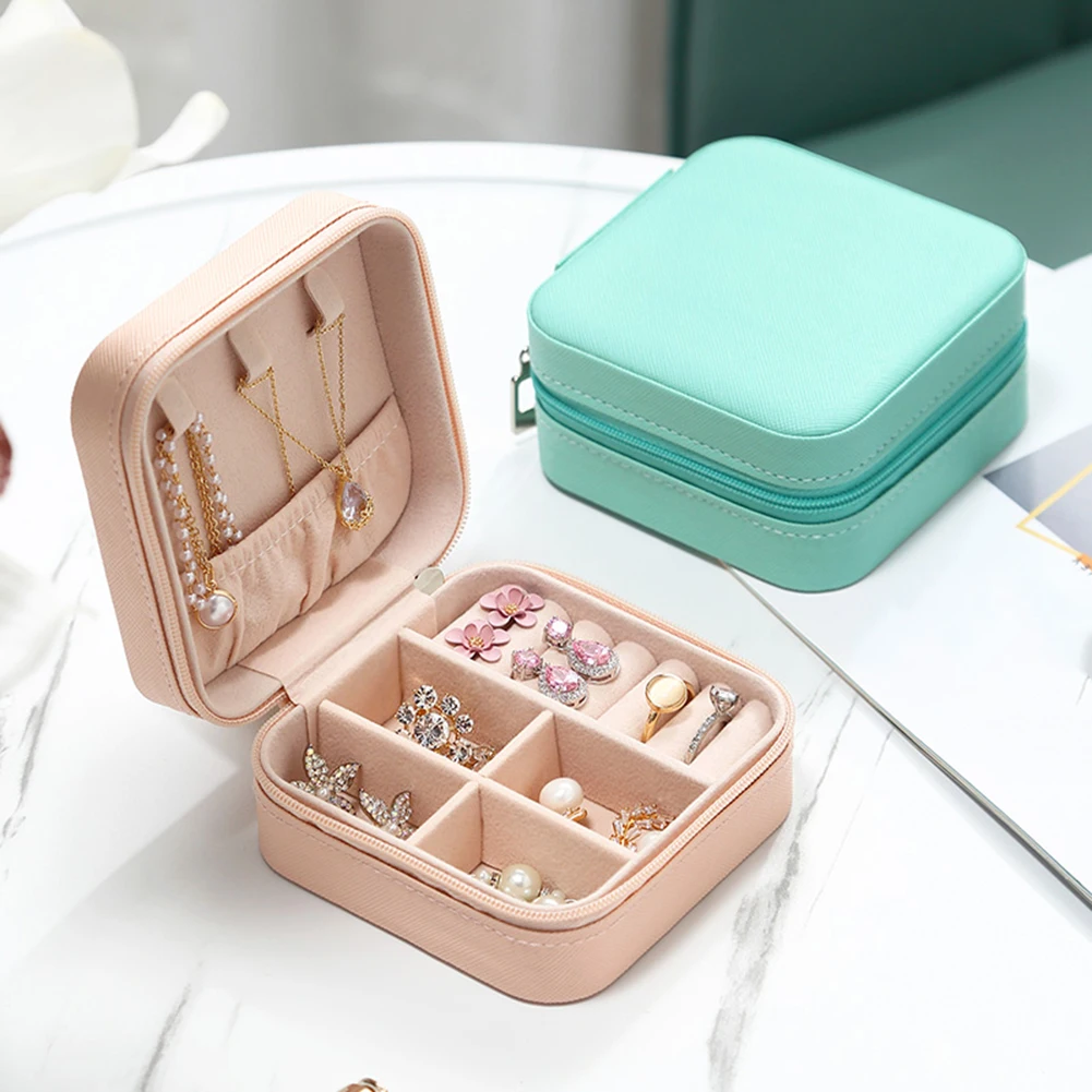 Mini Jewelry Storage Case Small Portable Jewelry Box for Rings Jewellery Organiser with Mirror Gift Boxes for Girls Women Vee Travel Jewellery Box White Necklace Earrings