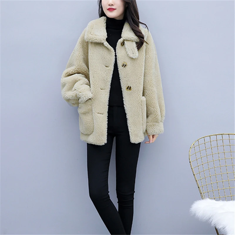 

2019 Autumn Winter New Faux Fur Jacket Women Granule Velvet lambswool Outwear Korean Fashion Short Sheep Shear Ladies Fur Coats