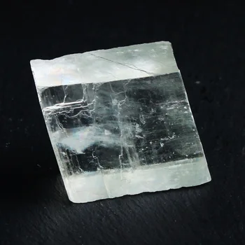 

Anju Crystal Raw Stone Natural Light Green Calcite Ore Ornament Healing Chakra Crystal