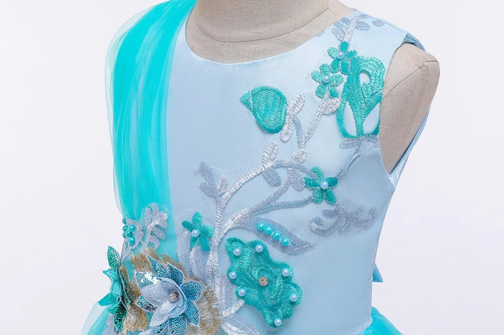 12437084648_1864896868