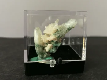 

4.2gNatural pink calcite, crystal, quartz, mineral crystal sample box
