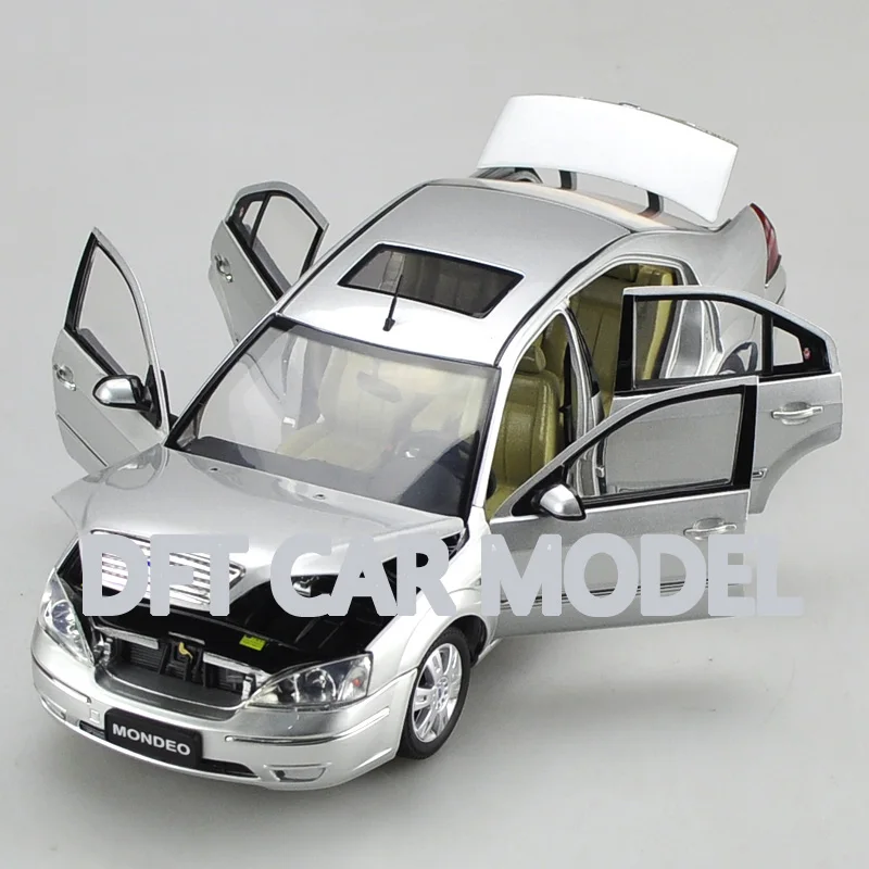 1:18 игрушечные автомобили из сплава классический автомобиль Мондео модель