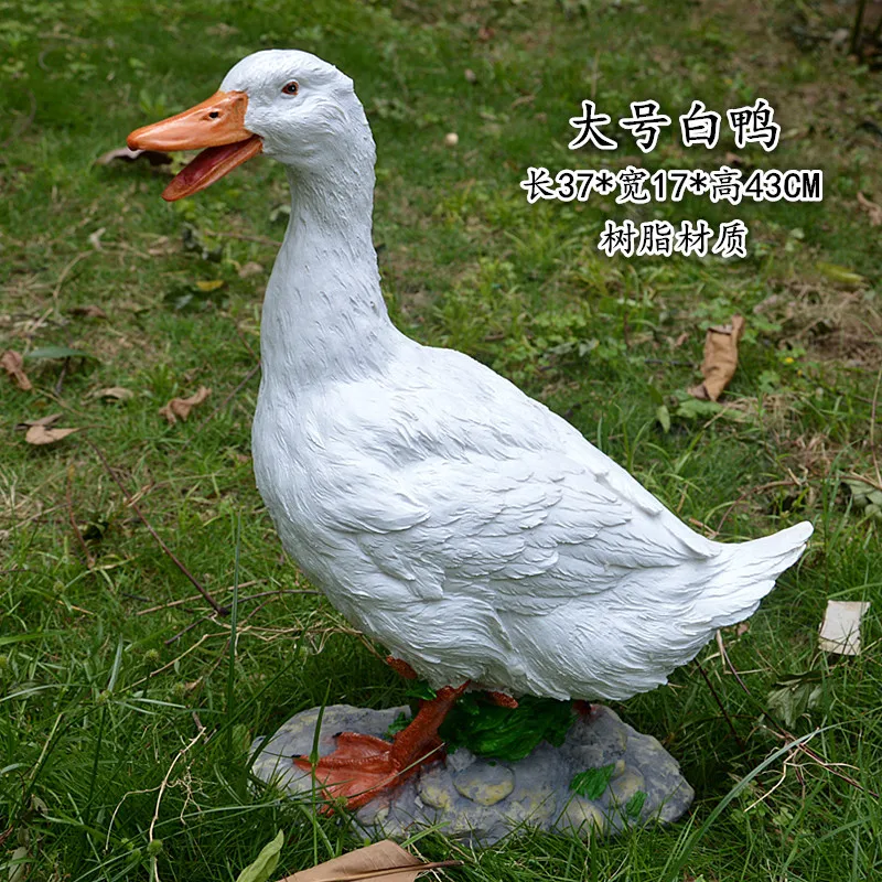 

Duck sculpture