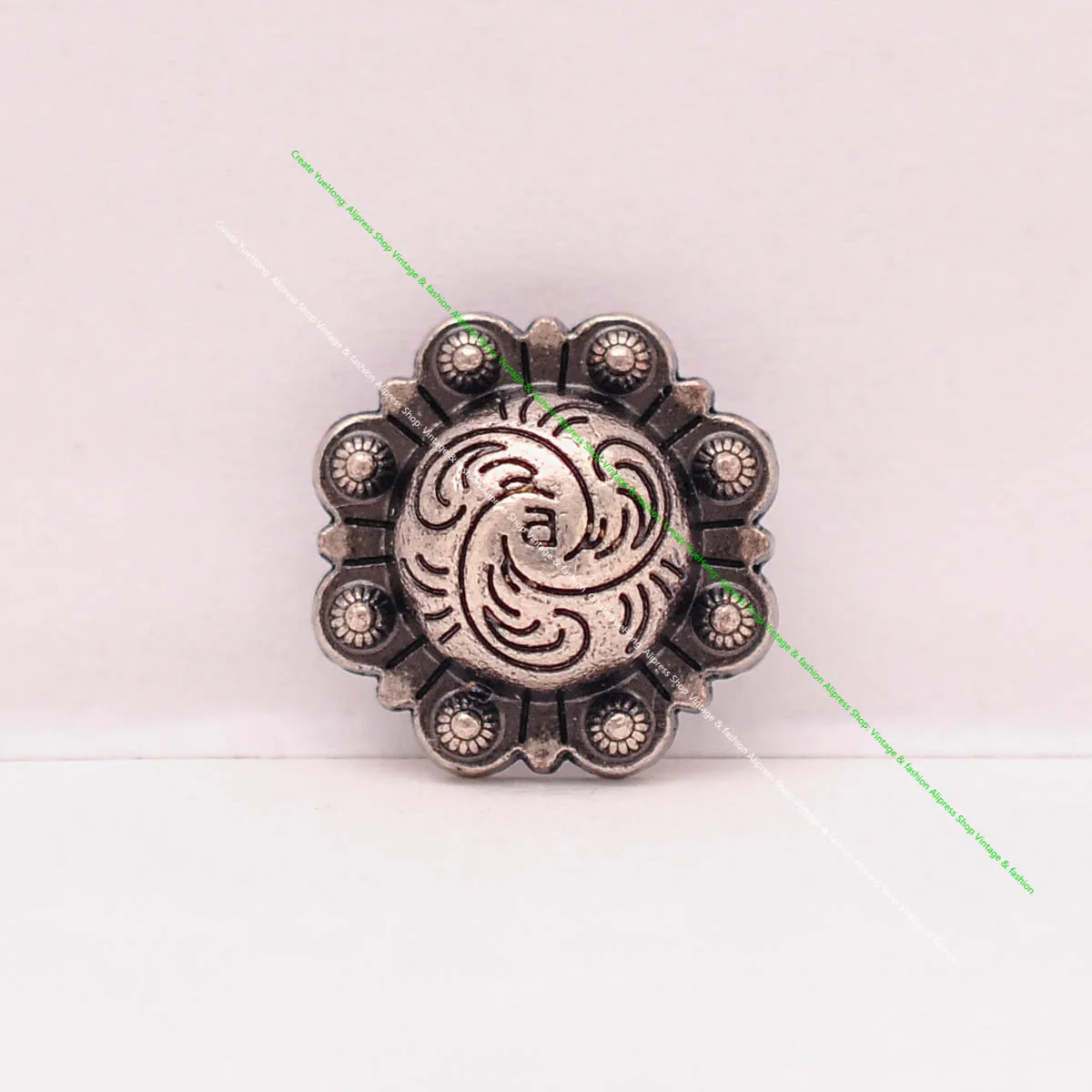 20 stücke 16mm Vintage Silber Westlichen Blumen Beere Conchos Screwback Für Leathercraft Pferd Sattel Gürtel Brieftasche Hut Decor