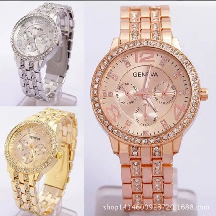 

A Large Amount Stock Geneva Fake Three-Eyed Geneva Alloy Dial Diamond Set Gold Ladies' Watch Wholesale