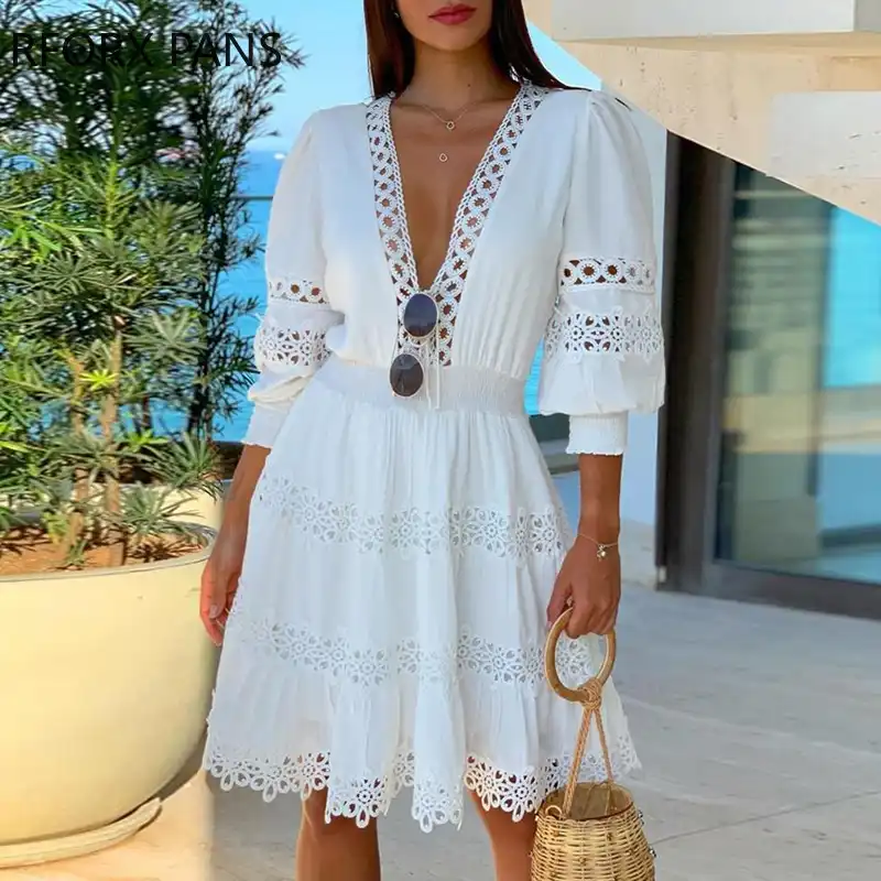 vestidos de renda com decote