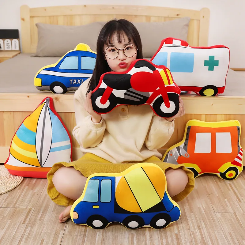 Almohada de felpa para decoración de 17 tipos de vehículos, cojín con diseño de dibujos animados para transporte, excavador para niños, coche de policía, velero, motocicleta