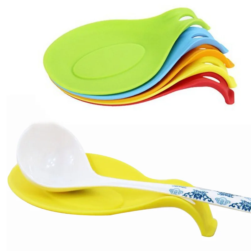 6pcs Food grade high temperature resistant silicone dish Kitchen anti-scalding spoon Place silicone soup spoon pad placemat