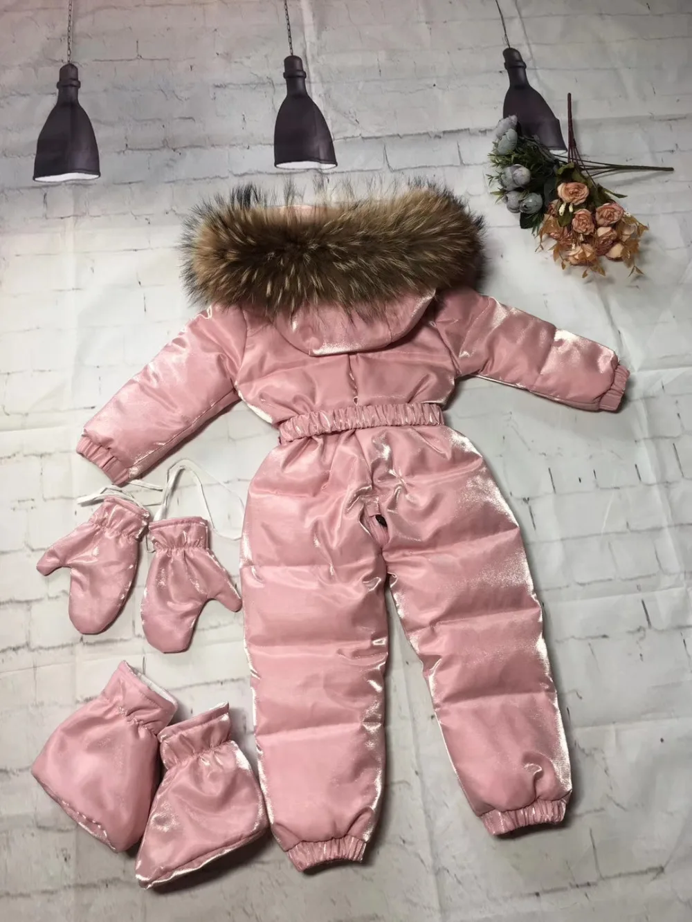 Зимнее пуховое пальто для маленьких девочек одежда для малышей Верхняя одежда с принтом детский зимний комбинезон с меховым капюшоном Детский комбинезон