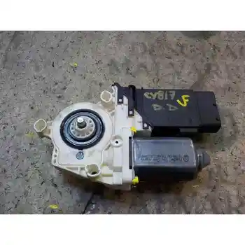 

WINDOW MOTOR FRONT RIGHT VOLKSWAGEN GOLF IV SALOON (1J1) 29 PINS