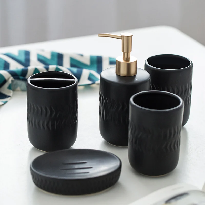 Nordic black ceramic bathroom accessories Washing set hotel Household soap dispenser Toothbrush holder soap dish mx6171609