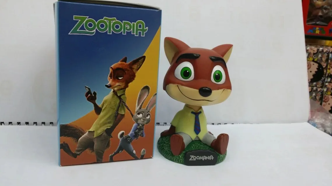 

Yaya Anime Crazy Animal City Animal Utopia Police Rabbit Rotating Judy Boxed Decoration