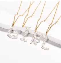 ホワイトパールの手紙のペンダントネックレス女性のゴールドチェーンネックレス手作りチョーカーネックレス誕生日パーティークリスマス宝石類のギフト(China)