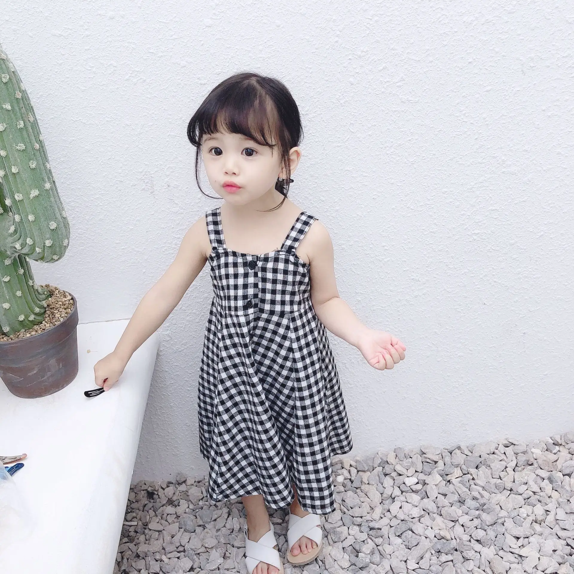 Длинное платье на пуговицах для девочек; сезон весна-лето; коллекция года