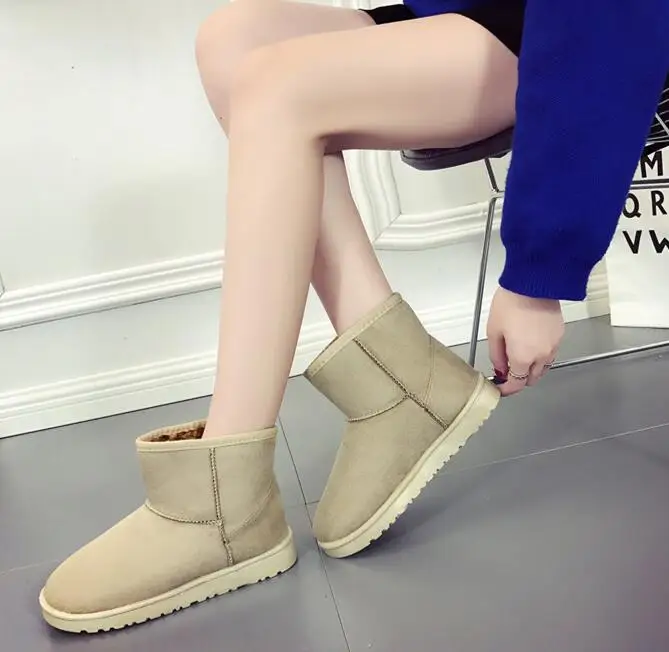 Зимние сапоги классические однотонные короткие сапоги